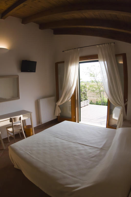 Agriturismo Fiumi Uniti Лидо ди Данте Екстериор снимка